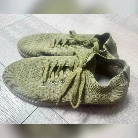 Suavs Men's The Zilker in Olive Green Size Mens 7 Women’s 9 - Picture 1 of 8